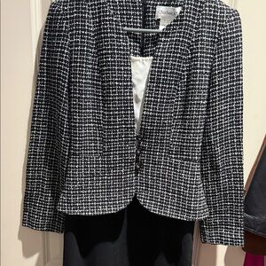 Chadwicks Women's Black and White Tweed Blazer